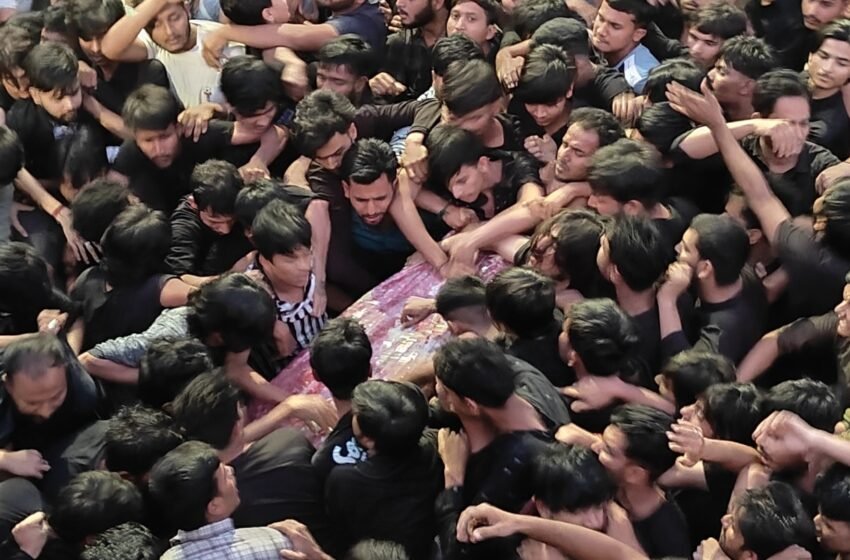  लखनऊ में निकाला गया 19वीं रमजान जुलूस, 80 सीसीटीवी और ड्रोन कैमरे से कि गई निगरानी