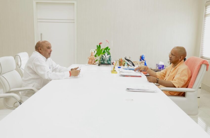  विधायक प्रेम सागर पटेल ने CM योगी से की मुलाकात की