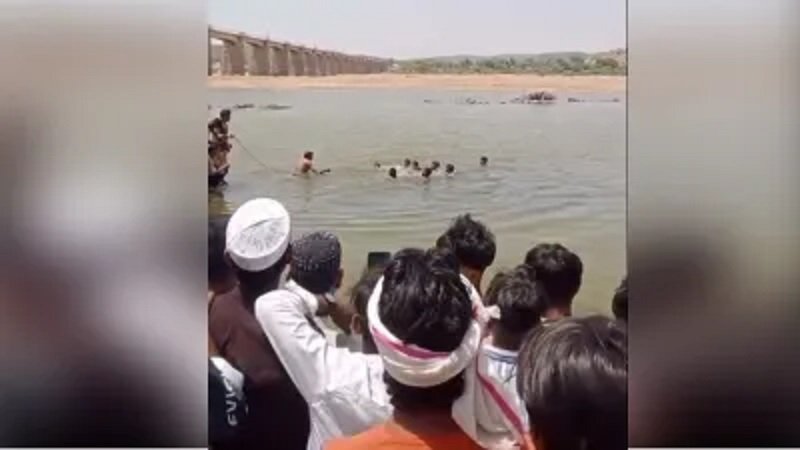 8 died due to drowning in Banas river Tonk