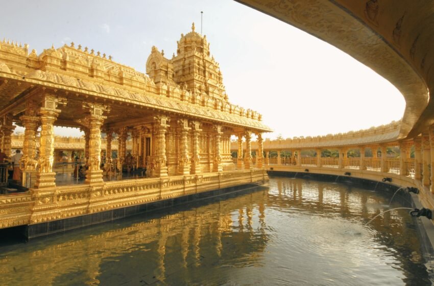 भारत के 7 स्वर्णमंदिर: अयोध्या से वेल्लोर तक, सोने से सजे ये भव्य धाम