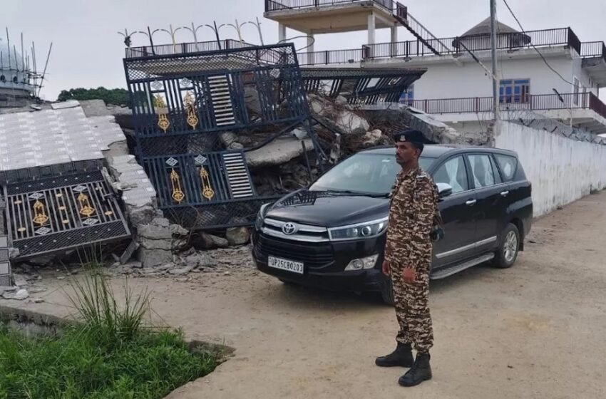  छांगुर के 14 ठिकानों पर ED की छापेमारी, बलरामपुर से लेकर मुंबई तक पहुंचीं टीमें