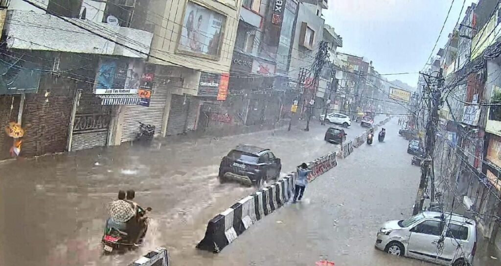 Heavy Rain in Delhi-NCR
