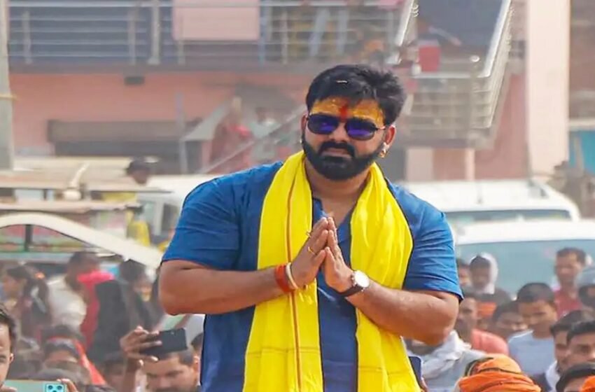 Pawan Singh challenges Thackeray brothers