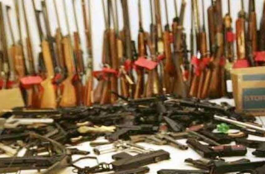  मुजफ्फरनगर में हथियार तस्करी गिरोह का भंडाफोड़, 5 गिरफ्तार, भारी मात्रा में हथियार बरामद