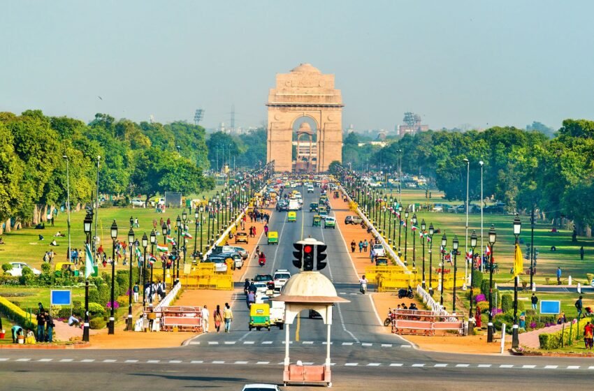 Delhi NCR Weather Update: रक्षाबंधन पर मूसलधार बारिश से जलभराव, ट्रैफिक जाम से बढ़ी लोगों की मुश्किलें